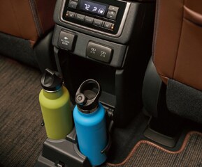 19 Cup and Bottle Holders