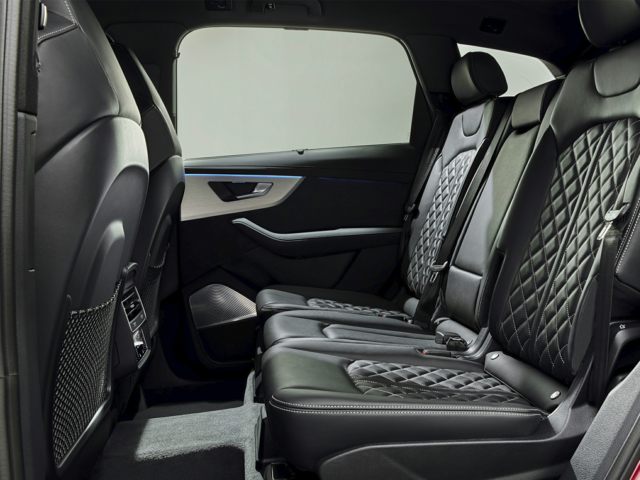 2021-Audi-Q7-Backseat-Long-Island.jpg