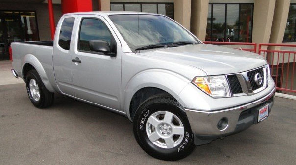 Nissan Frontier Silver.jpg