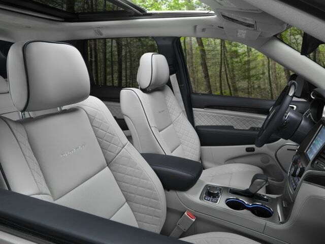 Jeep Grand Cherokee Front Seats.jpg