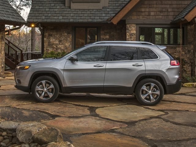 Jeep Cherokee Side View.jpg