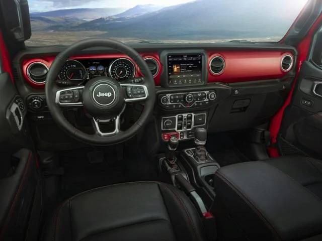 Jeep Gladiator Front Dashboard.jpg
