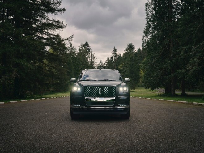 2022 Navigator Black Label.jpeg
