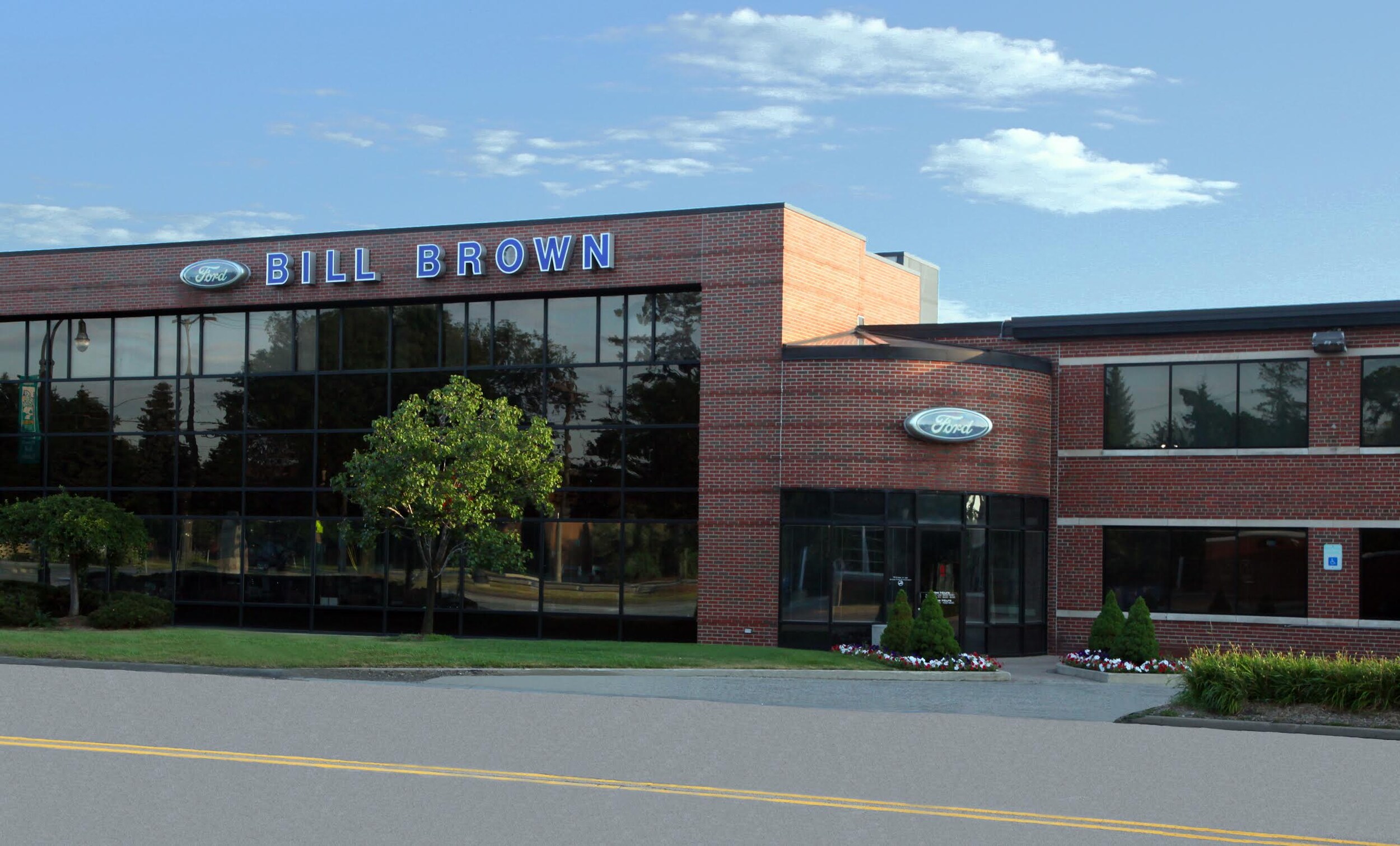 Bill Brown Ford Dealer Image.jpg