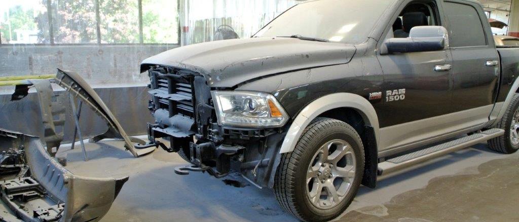 Auto Body Shop Near you in Lowell, MA