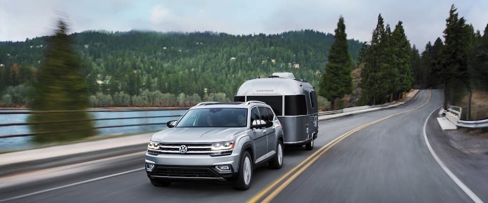 2019 VW Atlas 2019 Atlas driving along water