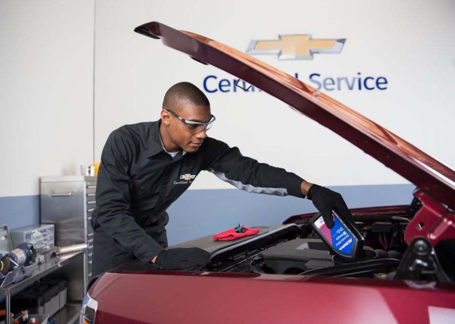 Chevrolet-Service-16%20(1).jpg
