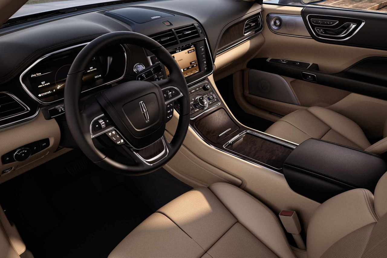 2018 Lincoln Continental Interior