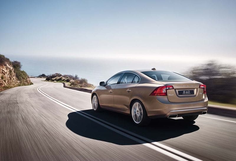 2018 S60 rear view