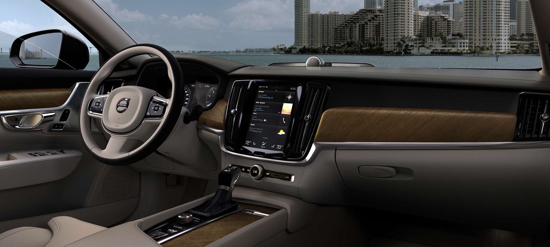 2017-volvo-s90-luxury-sedan-interior