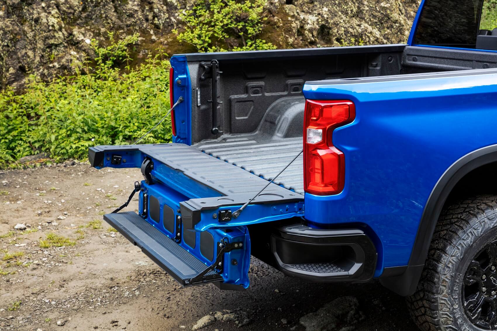 2022 Chevy Silverado Bed.jpg
