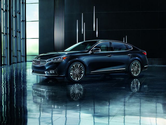 2017 Kia Cadenza