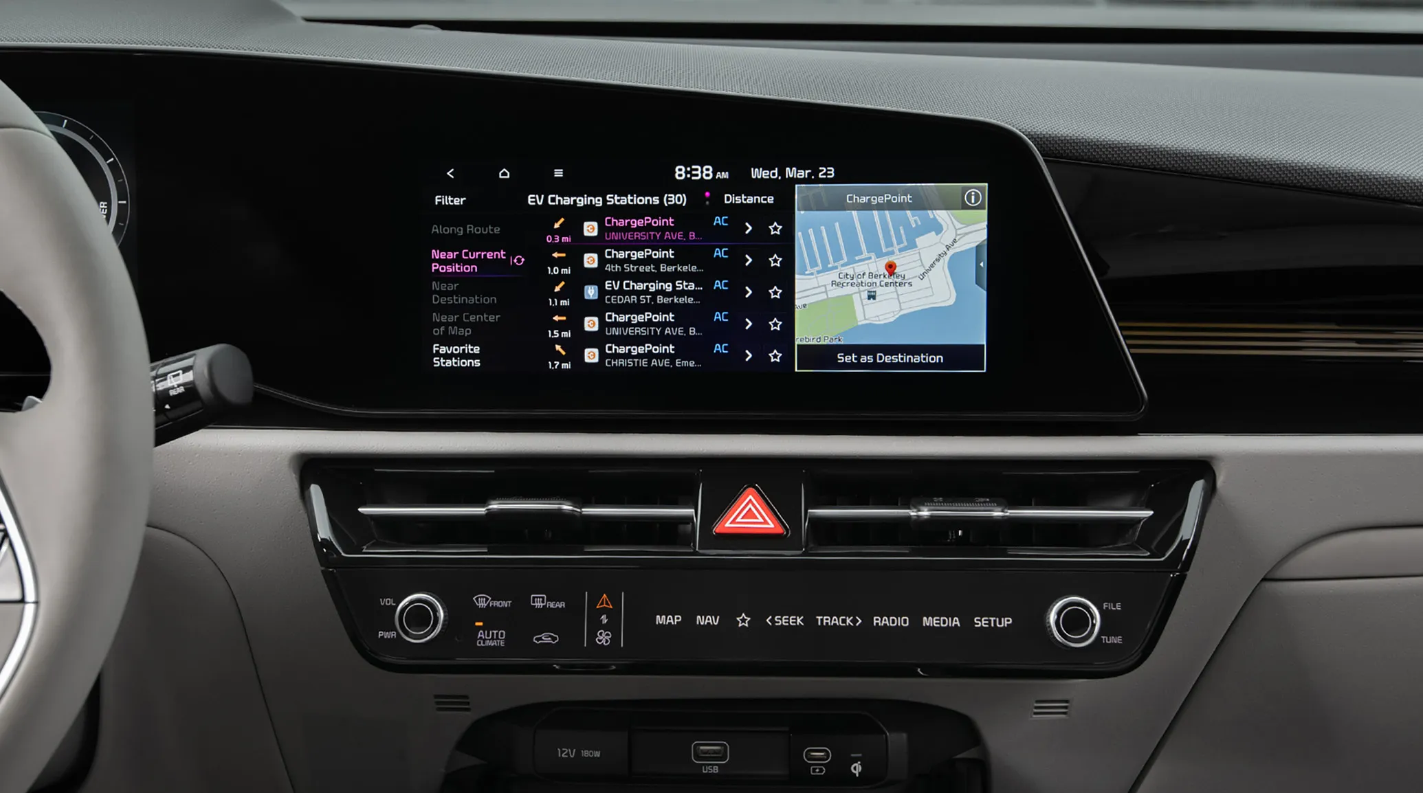 Cutting-Edge Infotainment And Connectivity Cutting-Edge Infotainment And Connectivity