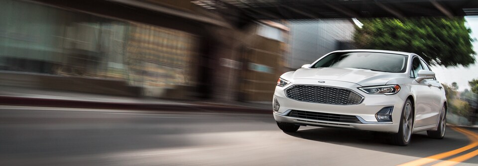 2020-Ford-Fusion-Titanium-Sedan-L01.png