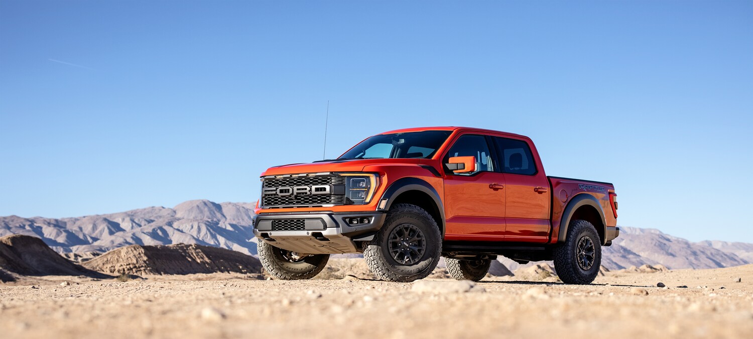 2021-Ford-F150-Raptor-CrewCab-Truck-L01.png