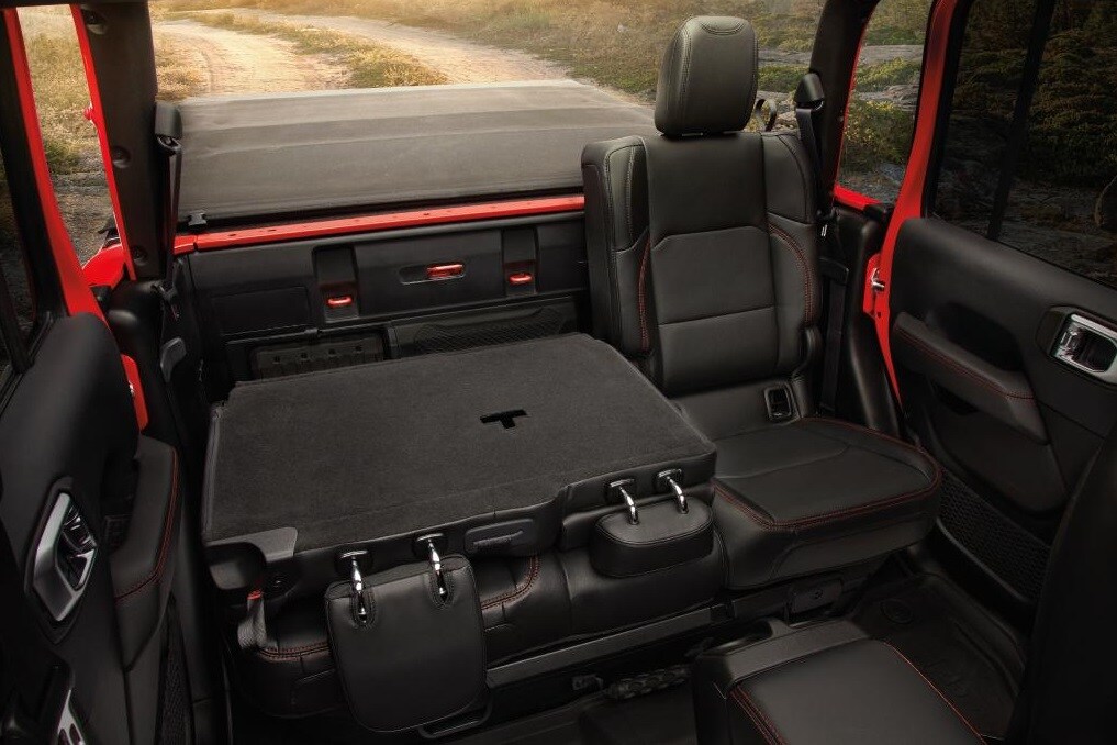 2020 Jeep Gladiator back seats and bed