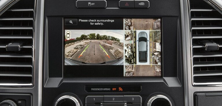 REAR VIEW CAMERA WITH DYNAMIC HITCH ASSIST