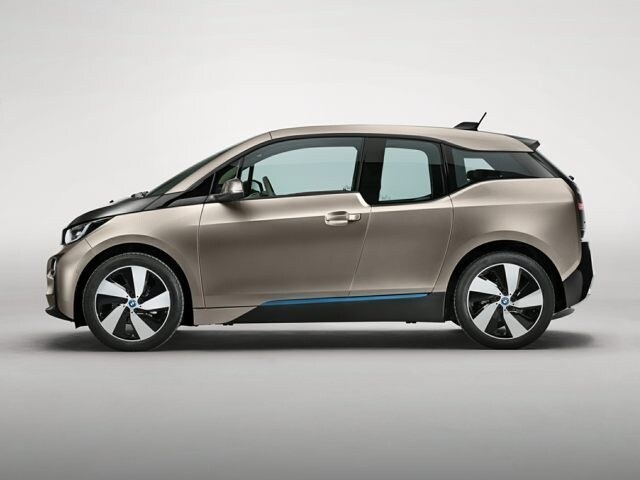 2016 BMW i3 gold hatchback left sideview.jpg