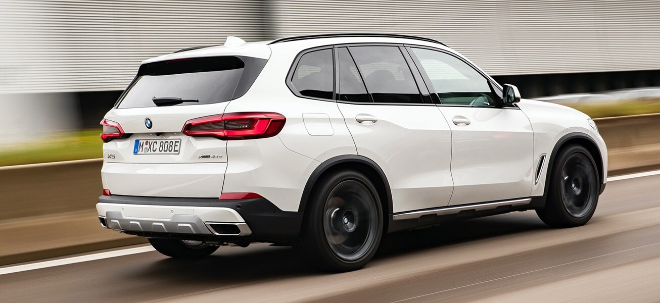 2021 BMW xDrive45e Powertrain and Performance