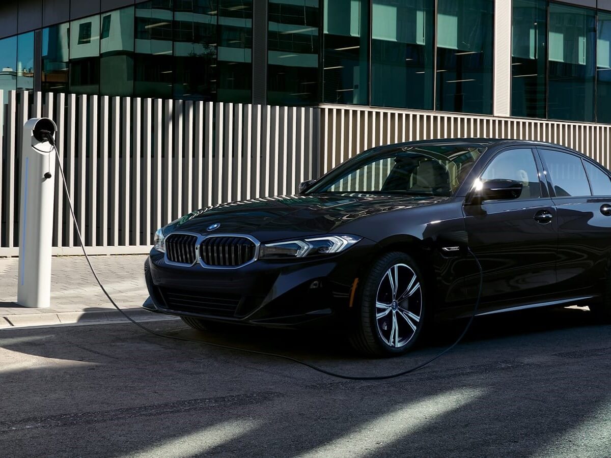 BMW-MY23-3series-Gallery-06.jpg