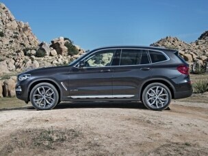 2020 X3 exterior.jpg