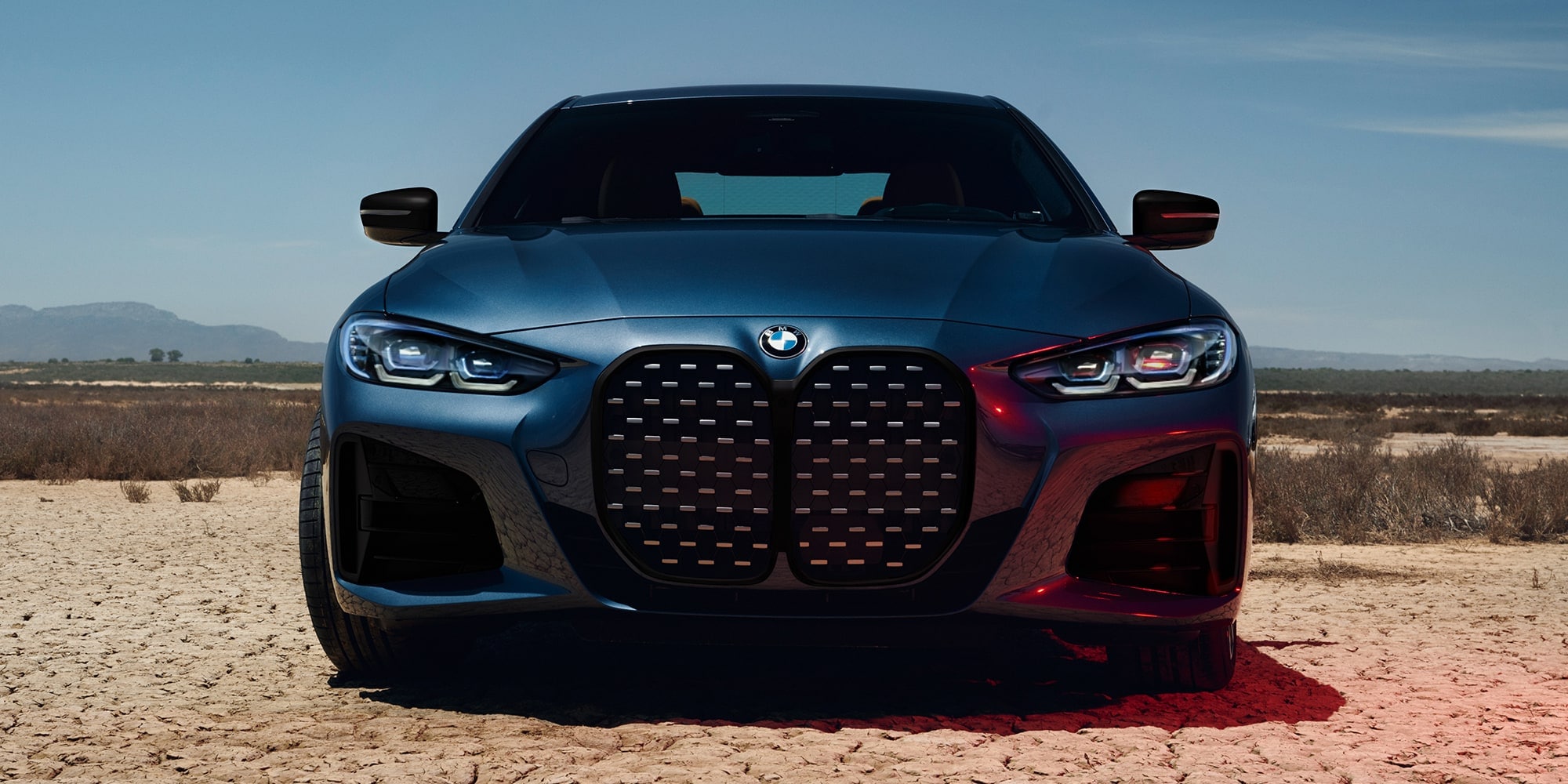 BMW-MY23-4Coupe-DP-M440i-Feature-01-Desktop.jpg