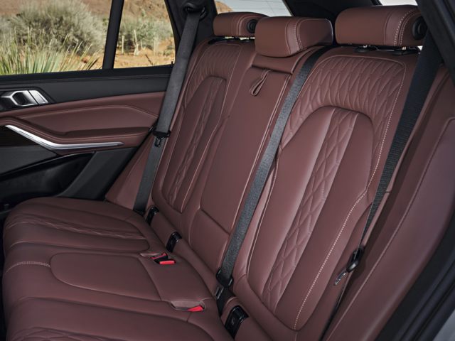 New-2023-BMW-X5-Backseats.jpg BMW X5 second-row back seats.