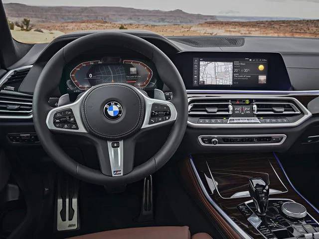 BMW X5 Interior Front.jpg