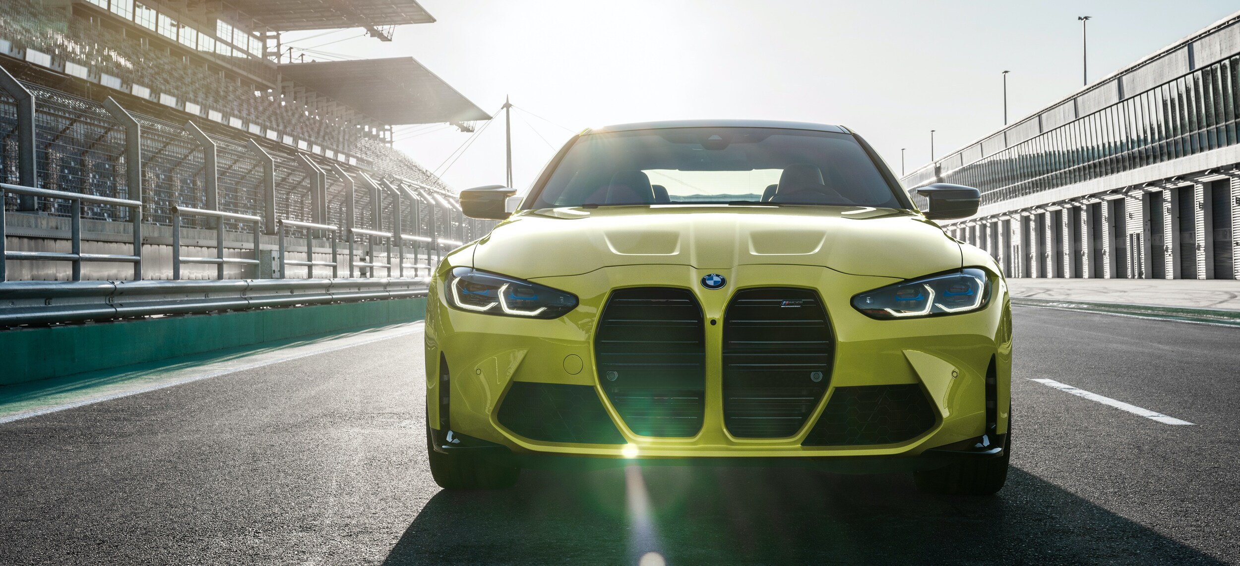 BMW M4 2022 Yellow BMW-M3M4-P90399249-R1.jpg