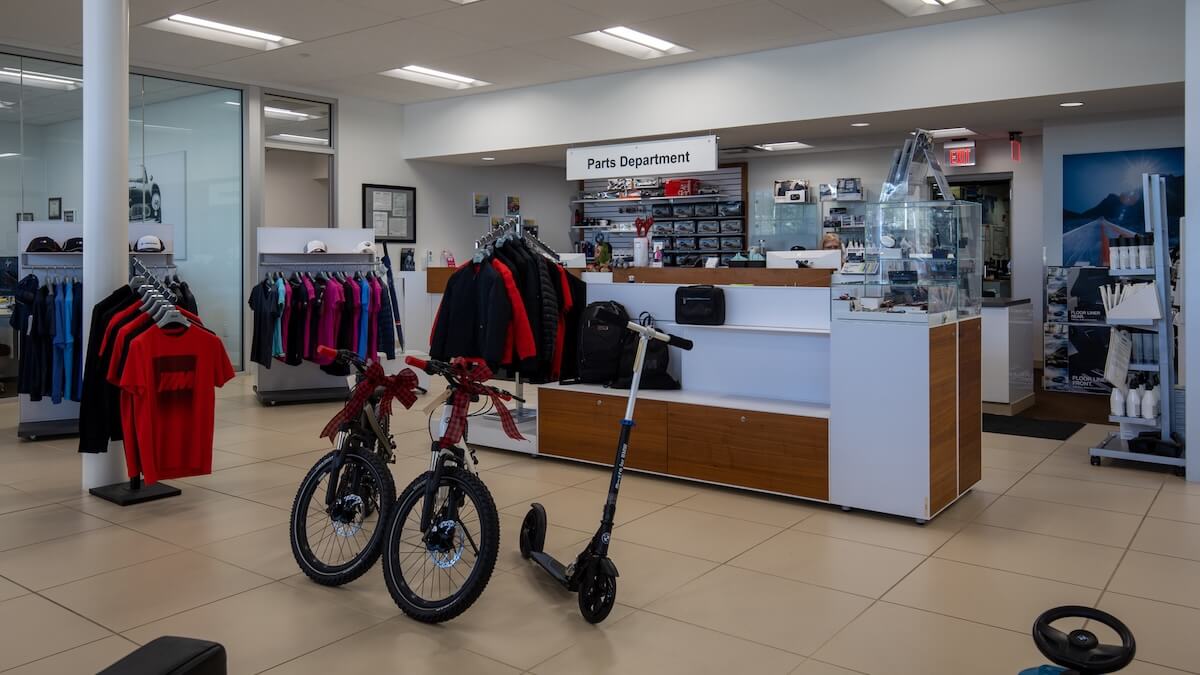 BMW of The Woodlands Parts Center