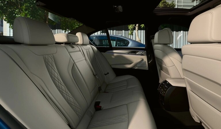 New 2023 BMW 5 Series Kansas City MO