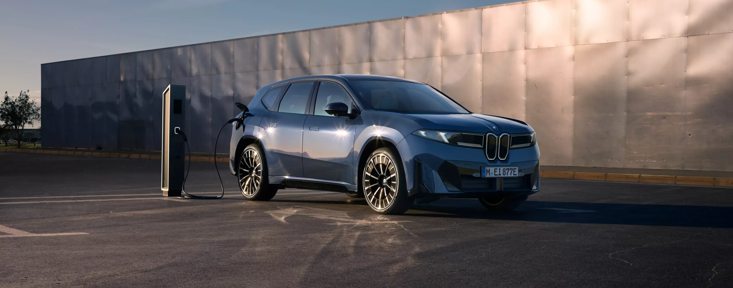 BMW IX3