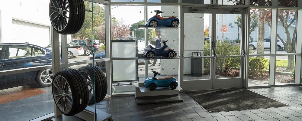 BMW of Mountain View Finance Center