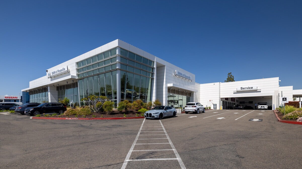 BMW of Roseville Service Center entrance