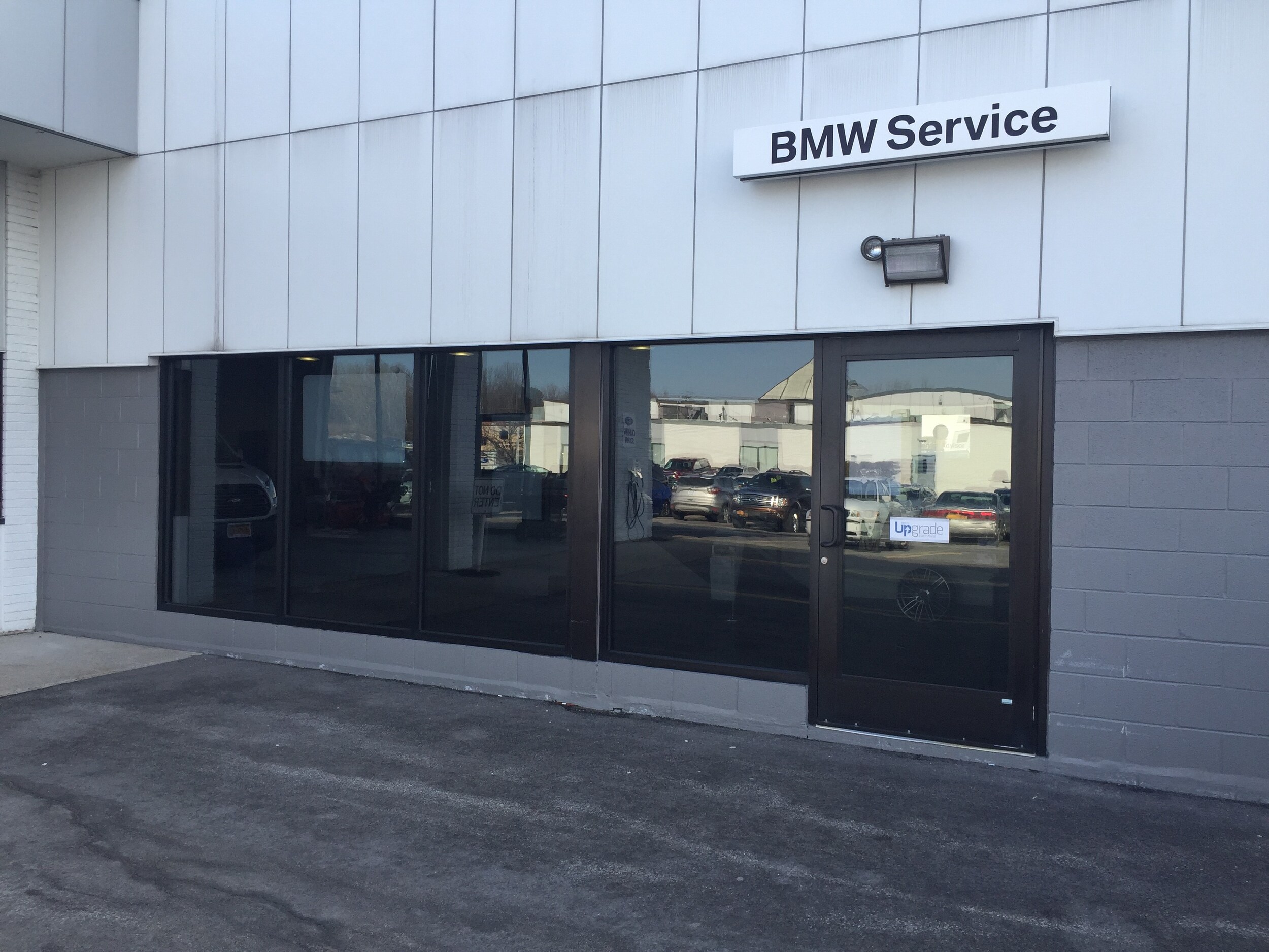 BMW of Utica Service Center