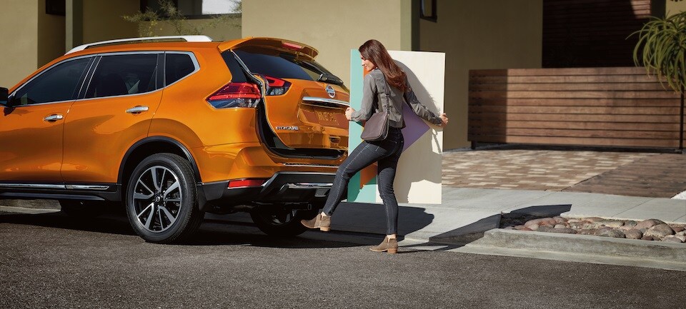 2019-Nissan-Rogue-SL-AWD-SUV-L04.jpeg