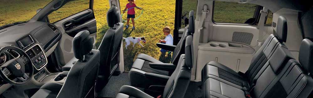 2017-dodge-grandcaravan-interior-seats.jpg