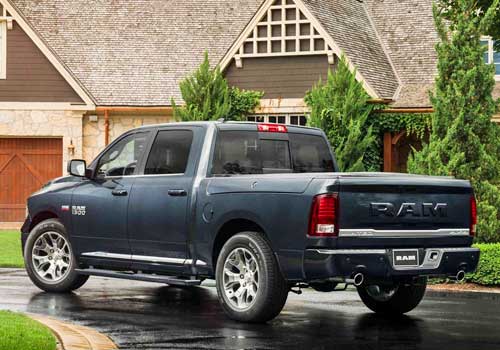 2018-RAM-1500-Crew-rear.jpg