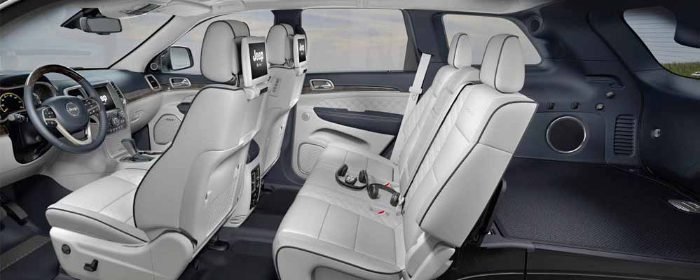 Jeep-Grand-Cherokee-interior.jpg