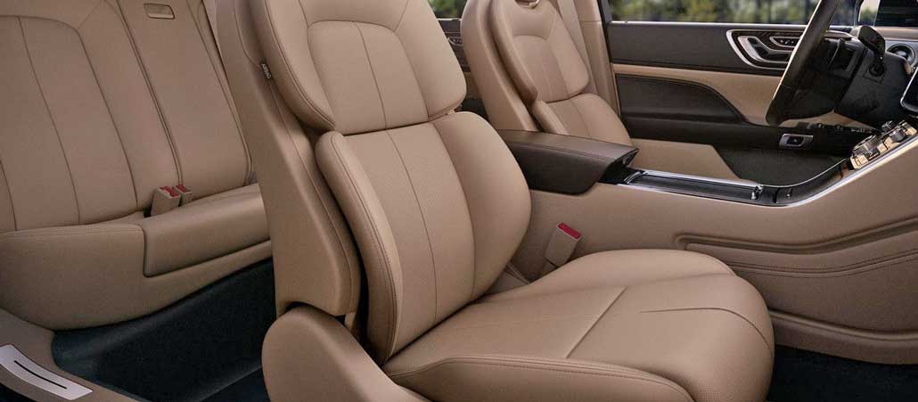 2018-Lincoln-Continental-perfect-seats.jpg