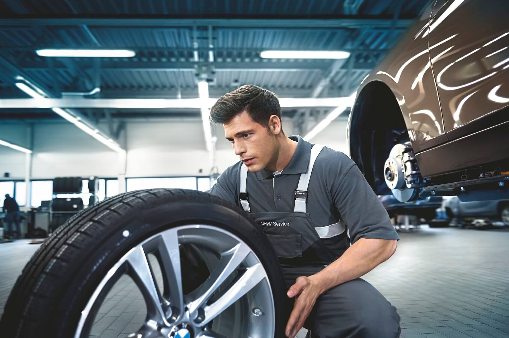 BMW Tire Service