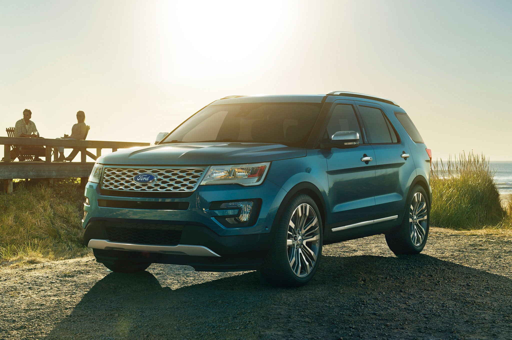 2016-Ford-Explorer-front-three-quarter-view-1.jpg