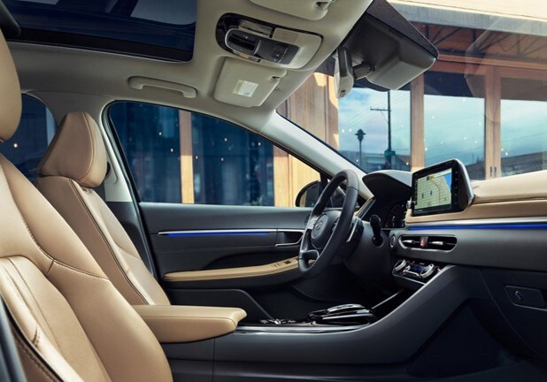 Hyundai Sonata Front.jpg