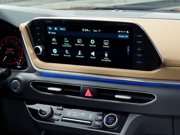 Hyundai Sonata Dash.jpg