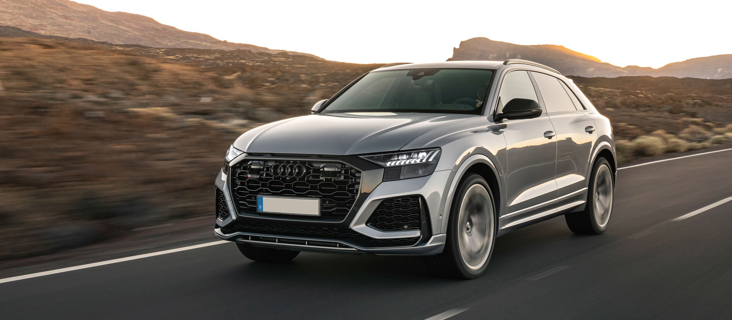 2020-audi-q8-outside.jpg 2020 Audi Q8