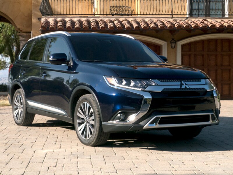 2020 Mitsubishi Outlander black color