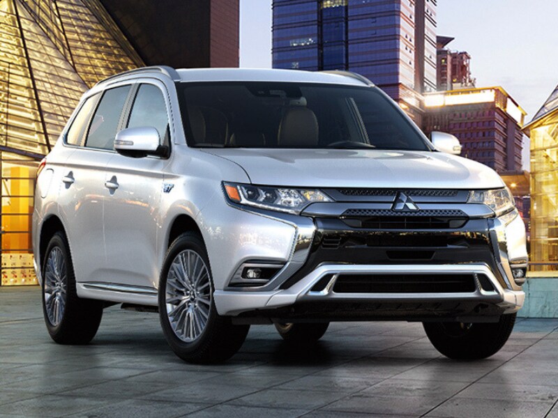 2020 Mitsubishi Outlander PHEV white color