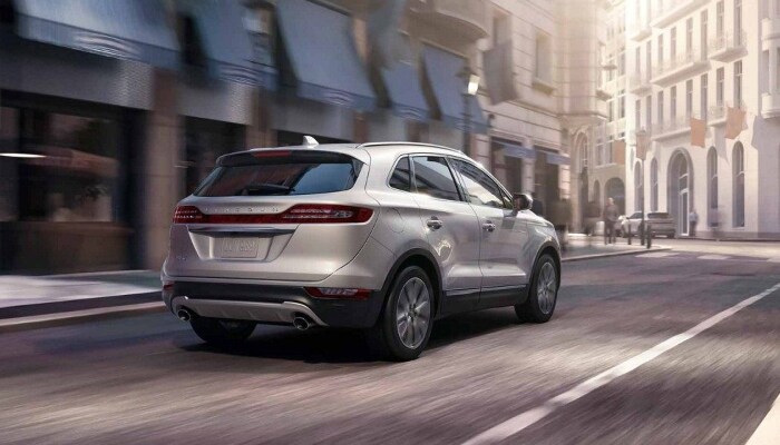 The 2019 Lincoln MKC has a turbocharged 2.3L engine