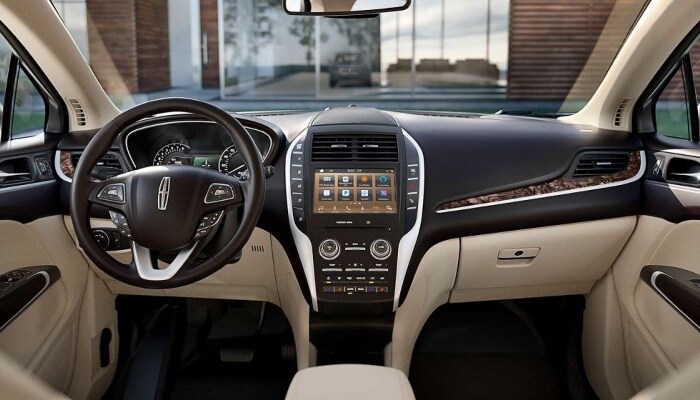 The spacious interior of the 2019 Lincoln MKC