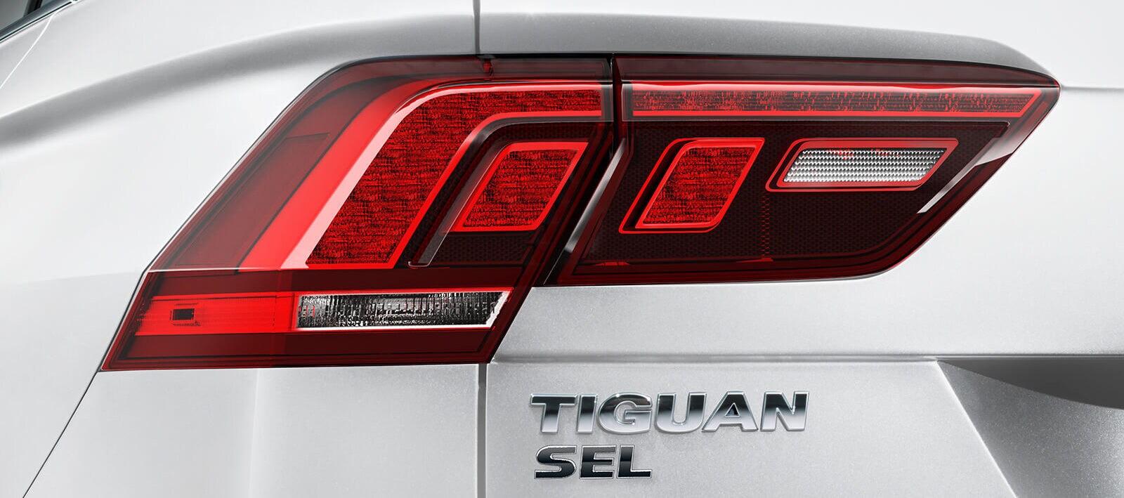 2020 Volkswagen Tiguan fuel capacity vs the competition